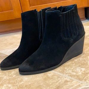 Frye&Co black suede wedge bootie. Brand new,nwob